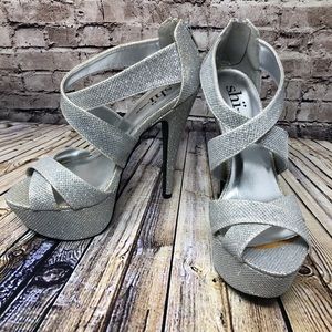 Journeys Sparkly Silver Strappy Platform Party Heels